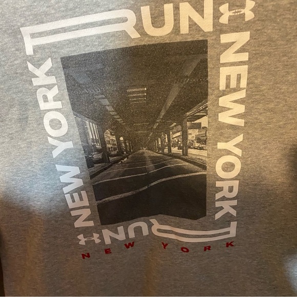 Under Armour Mens Hoodie Small Gray Run New York ColdGear Kangaroo Pocket - Picture 5 of 11